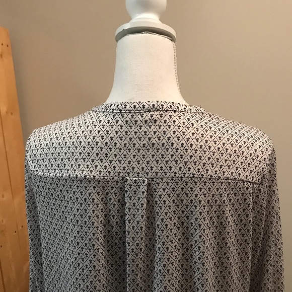 H&M Henley Blouse - Picture 5 of 6